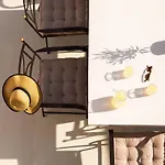 Pink Freud Santorini