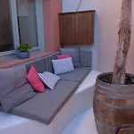 Villa Pink Freud Santorini Oia