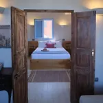Villa Pink Freud Santorini Oia