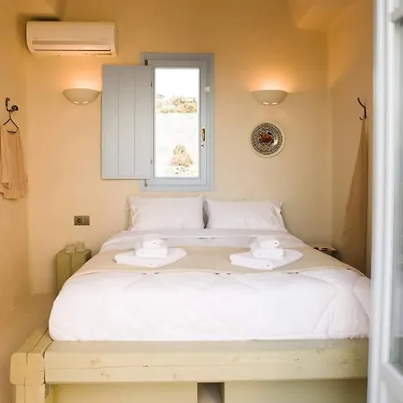 Pink Freud Santorini