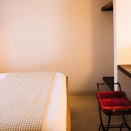 Villa Pink Freud Santorini