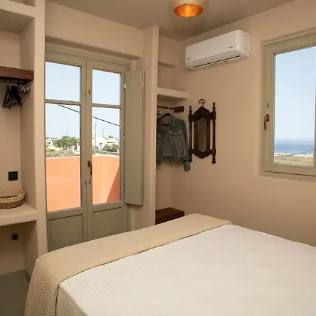 Villa Pink Freud Santorini Oia