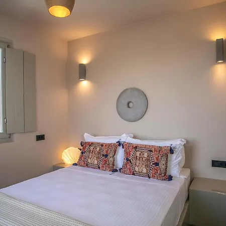 Villa Pink Freud Santorini