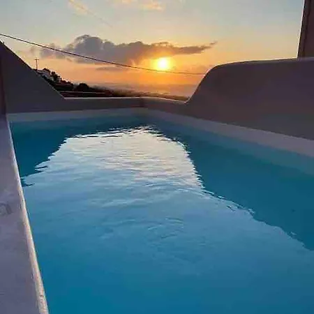 Villa Pink Freud Santorini Ia
