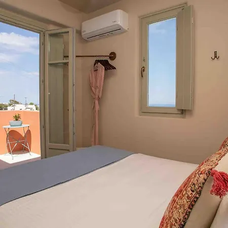 Villa Pink Freud Santorini Ia