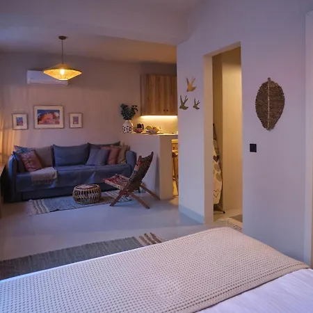 Villa Pink Freud Santorini