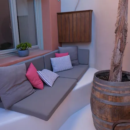 Villa Pink Freud Santorini Oia