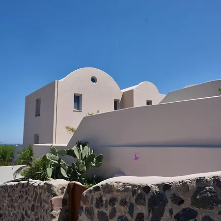 Pink Freud Santorini Villa Ia