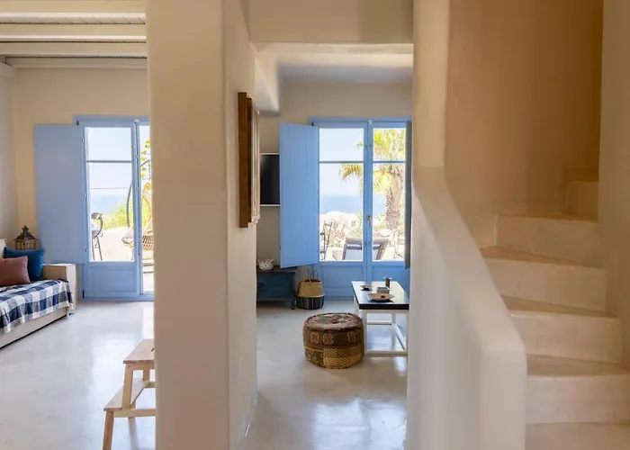 Villa Pink Freud Santorini