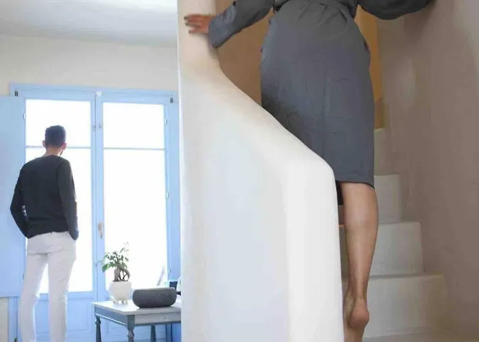 Pink Freud Santorini