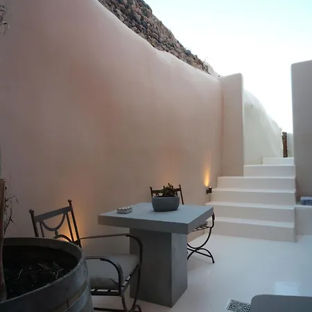 Pink Freud Santorini Willa *