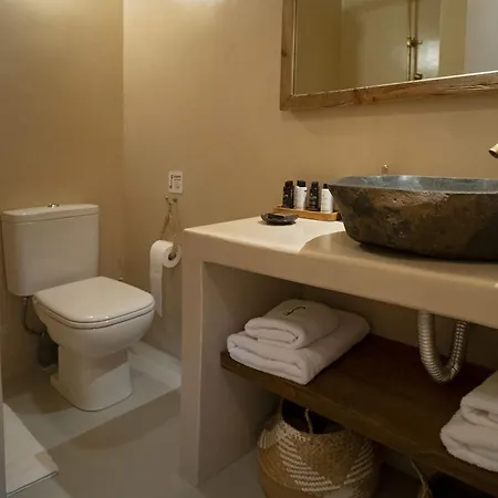 Pink Freud Santorini Willa Oia