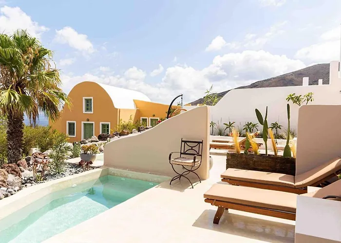 Willa Pink Freud Santorini *