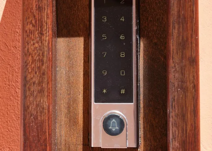 Pink Freud Santorini