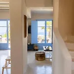 Villa Pink Freud Santorini
