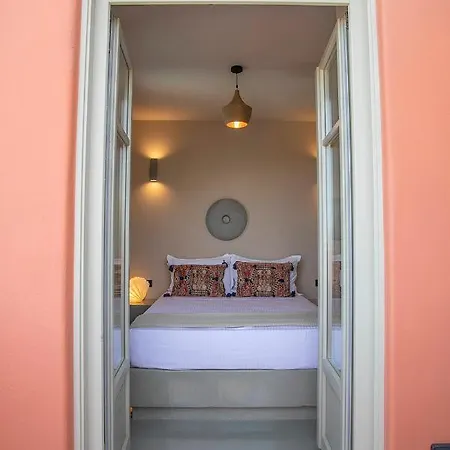 Pink Freud Santorini 别墅 *