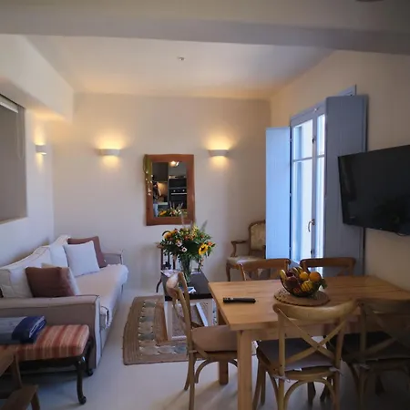 Pink Freud Santorini