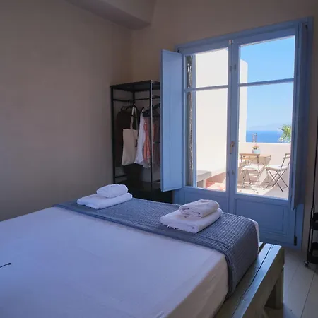 וילה Pink Freud Santorini *