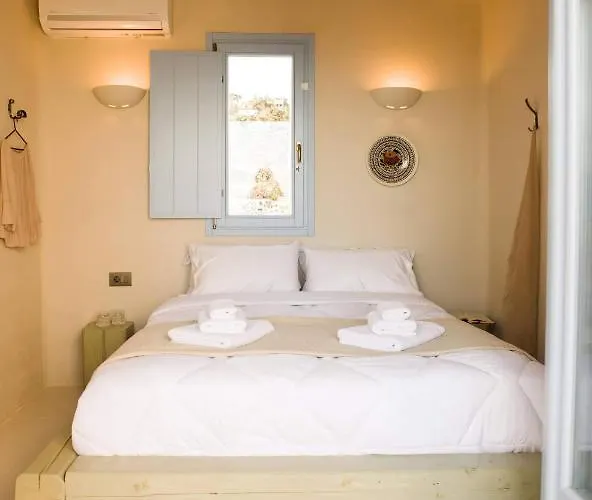 Pink Freud Santorini